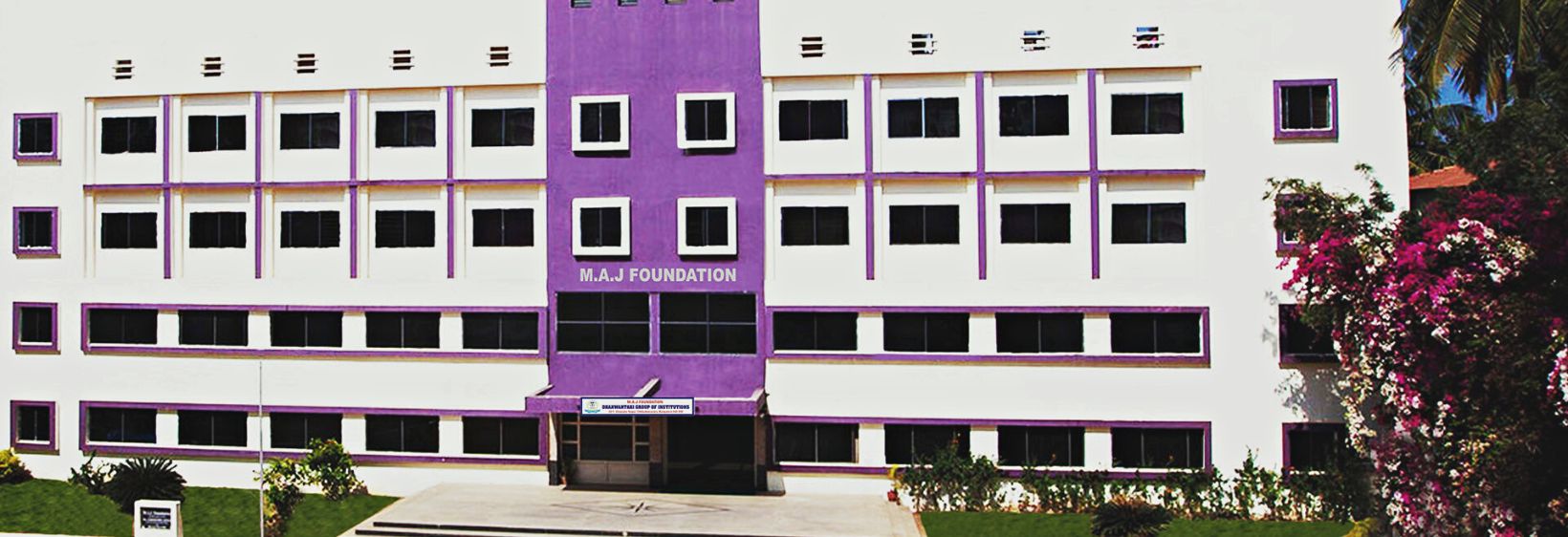 Dhanwantari Nursing College - Bangalore